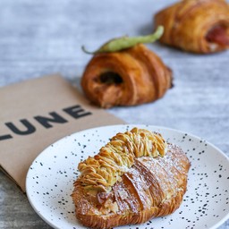 Lune Croissanterie Cbd