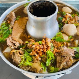 หม้อไฟ (เนื้อ)พิเศษ