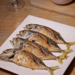 ปลาทูทอด