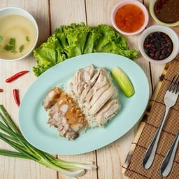 ข้าวมันไก่ต้ม+หมูกรอบ