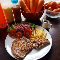 สเต็กคุณย่า เตี๋ยว&เต็ก