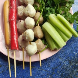 ร้านน้องอรลูกชิ้นทอด นึ่ง ปิ่งย่าง