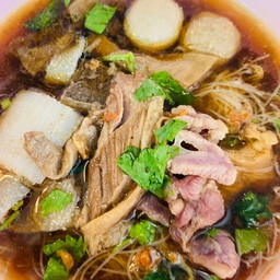 ก๋วยเตี๋ยวเนื้อรวม  ธรรมดา