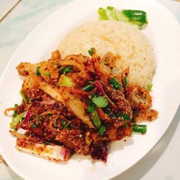 [อร่อยซ่ากับโค้ก] ข้าวมันยำไก่แซ่บ +  โค้ก ออริจินัล (ขวด)