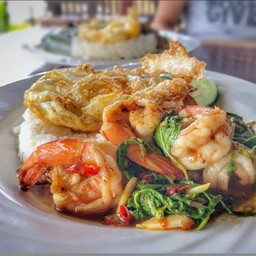 ข้าว กะเพรากุ้ง