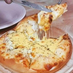 ซาร่าพิซซ่าฮาล้าลพัทยา