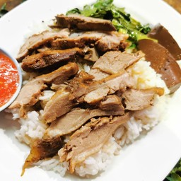 เจ้เล็กก๋วยเตี๋ยวเป็ดตุ๋น ไก่ตุ๋น - ตลาดเทศบันเทิง