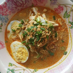 ก๋วยเตี๋ยวแกงเนื้อ