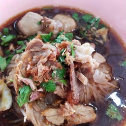 ก๋วยเตี๋ยวลูกชิ้นเนื้อเปื่อย