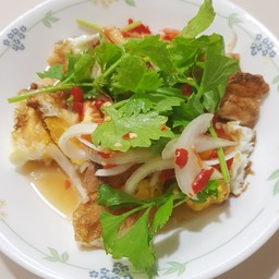 ยำไข่ดาว