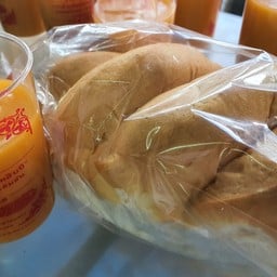 ขนมปังตัวหนอน + สังขยาไข่