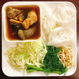 ขนมจีนหม้อปลาร้า(เนื้อปลา+ไข่ปลา)