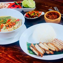 พิเศษ !! ข้าวหมูทอดแซ่บสะโพก LM