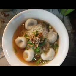 ก๋วยเตี๋ยวลูกชิ้นปลาน้ำใส
