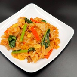 ก๋วยเตี๋ยวผัดซีอิ๊ว