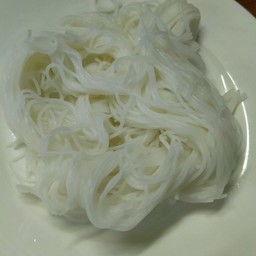 ขนมจีน