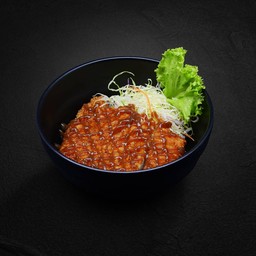 ข้าวหน้าหมูชุปเกล็ดขนมปังทอด