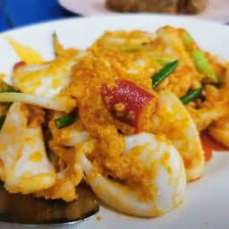 หมูสับผัดไข่เค็ม