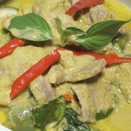 แกงเขียวหวานหมู (กับข้าว)