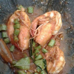 ผัดพริกแกงกุ้ง