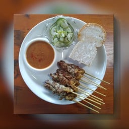 ร้านสะเต๊ะเนื้อย่าเยาะห์