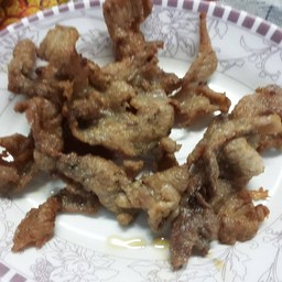 หมูน้ำปลาเป็นกับข้าว