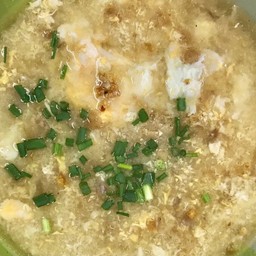 ข้าวต้มหมูุใส่ไข่