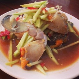 ยำปูม้า(มะม่วง)
