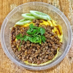 ข้าวหมูสับคั่วซีอิ๋วไข่ข้น