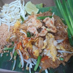 ผัดไทยหมู