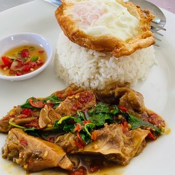 กะเพราเนื้อตุ๋น