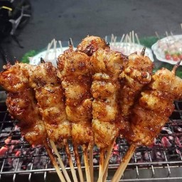หม่าล่าเตาถ่านเจ้าเก่าหน้าวัดหัวตลาด🍡 หม่าล่า อาหารจานเดียว