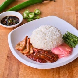 ข้าวหน้าเป็ดย่าง-หมูแดง