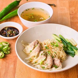 บะหมี่เกี๊ยวล้วน