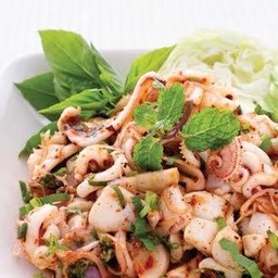 ลาบปลาหมึก