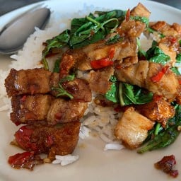 พี่น้อย อาหารตามสั่ง