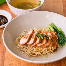 บะหมี่หมูแดง