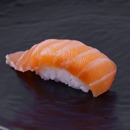 ซูชิแซลมอน