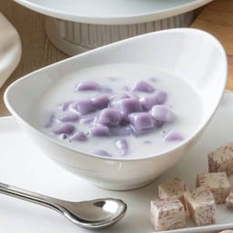 บัวลอยเผือก