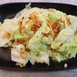 กะหล่ำปลีผัดน้ำปลา