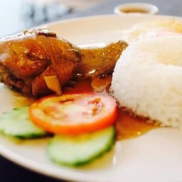ข้าว ขาหมู ฮ่องเต้ อรัญ