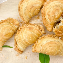 Mom Made Curry Puff - กะหรี่ปั๊บแม่ทำ หมู่บ้านพฤกษา 13