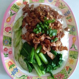 ข้าวหมูทอด