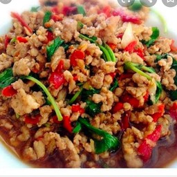 กระเพราหมูสับเป็นกับ