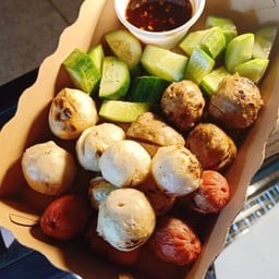ลูกชิ้นลิ้นพอง