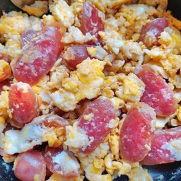 กุนเชียงผัดไข่ราดข้าว