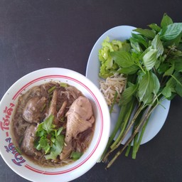 หมวยก๋วยเตี๋ยวไก่มะระ