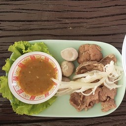 ลวกจิ้มเนื้อ