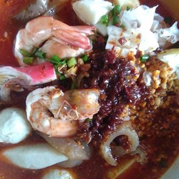 เย็นตาโฟต้มยำทะเล