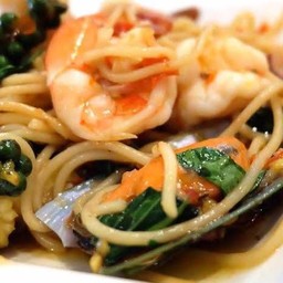สปาเก็ตตี้ผัดขี้เมากุ้ง